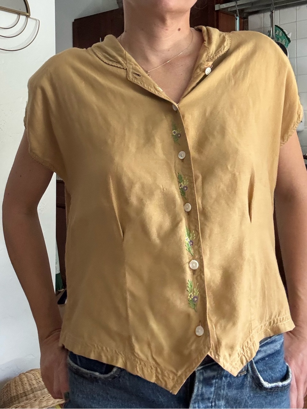 Vintage 80s 90s Tan Button Down Blouse Floral Embroidery Cottagecore Medium